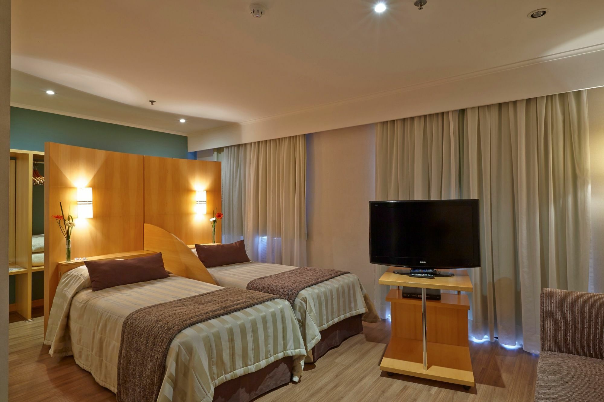 Slaviero Sao Paulo Ibirapuera Hotel Bagian luar foto